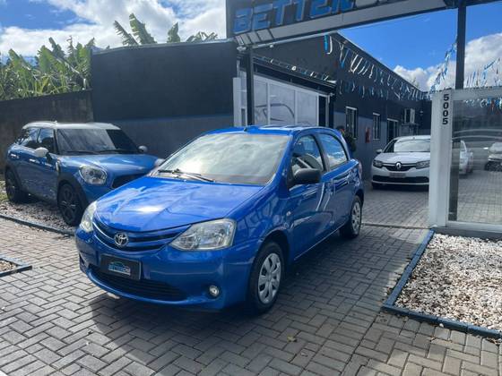 TOYOTA ETIOS 1.3 XS 16V FLEX 4P MANUAL